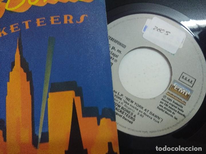 Discos de vinilo: SINGLE/ELBOW BONES & THE RACKETEERS. - Foto 2