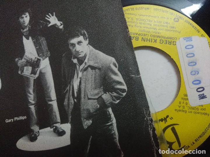 Discos de vinilo: SINGLE/GREG KIHN BAND/EL COMPROMISO-JEOPARDY/PROMOCIONAL. - Foto 2