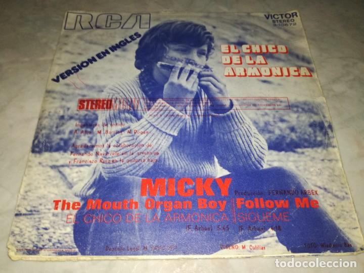 Discos de vinilo: MICKY-EL CHICO DE LA ARMONICA-VERSION EN INGLES-ORIGINAL A&Ntilde;O 1971 - Foto 2