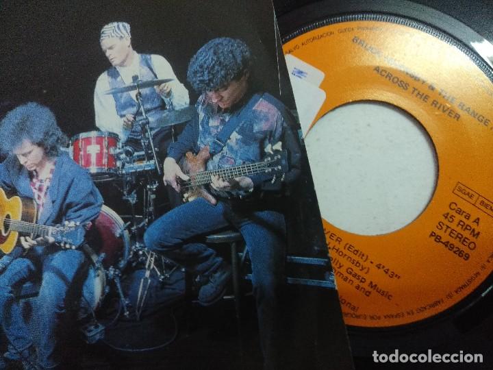 Discos de vinilo: SINGLE/BRUCE HORNSBY & THE RANGE/ACROSS THE RIVER. - Foto 2