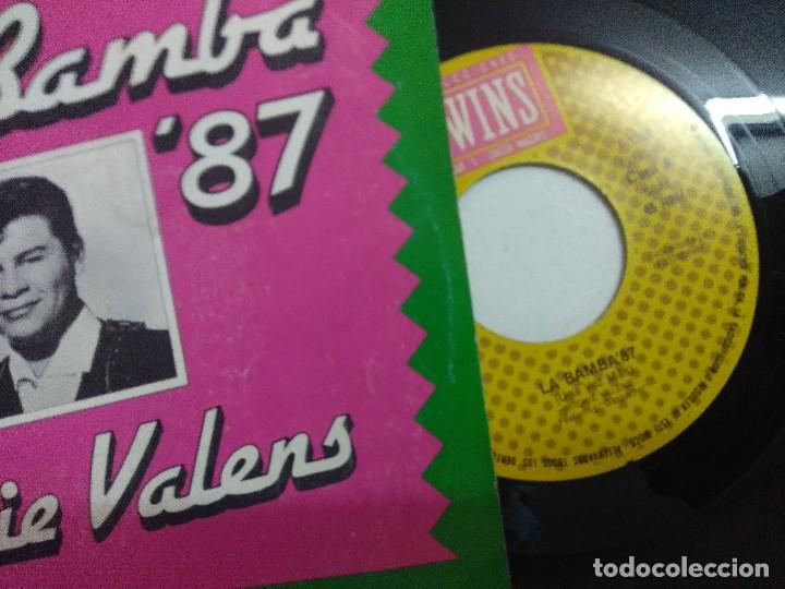 Discos de vinilo: SINGLE/RICHIE VALENS/LA BAMBA 87. - Foto 2