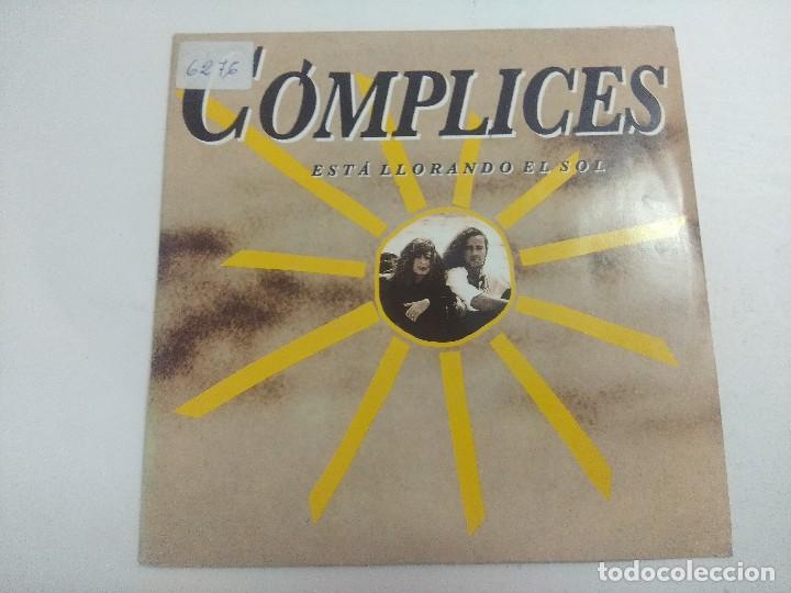Discos de vinilo: SINGLE/COMPLICES/ESTA LLORANDO EL SOL. - Foto 1
