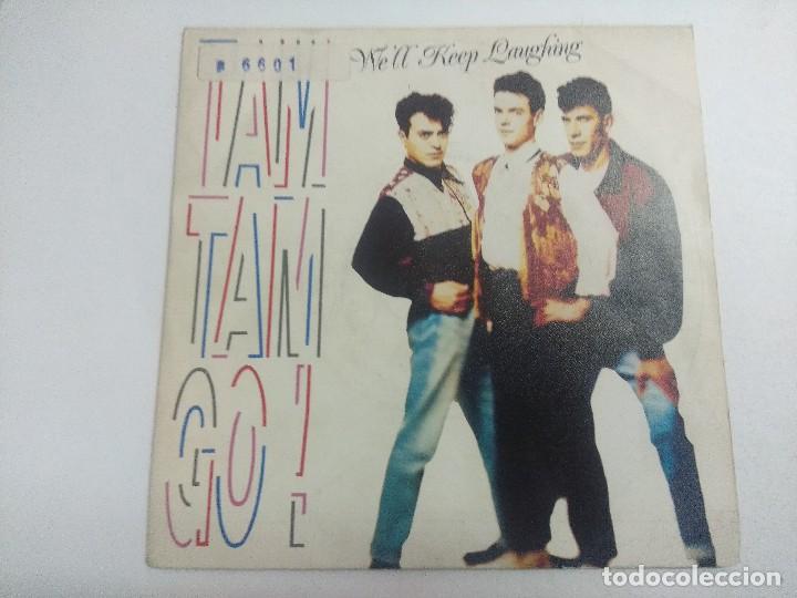 Discos de vinilo: SINGLE/TAM TAM GO/WELL KEEP LAUGHING. - Foto 1
