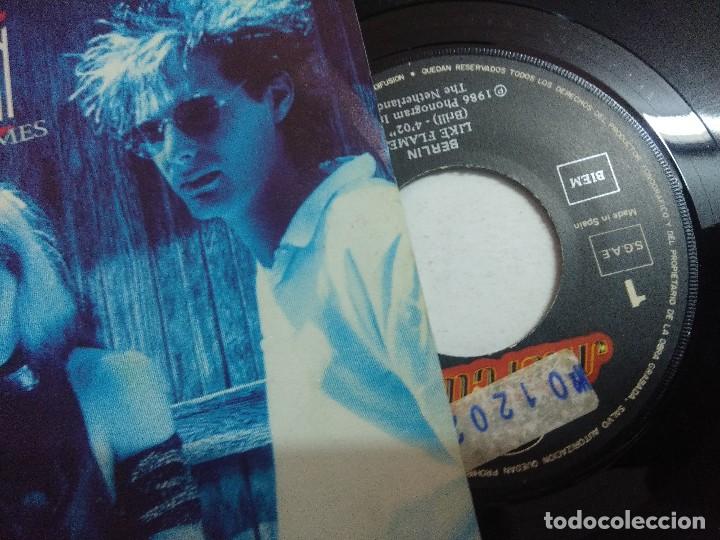 Discos de vinilo: SINGLE/BERLIN/LIKE FLAMES. - Foto 2