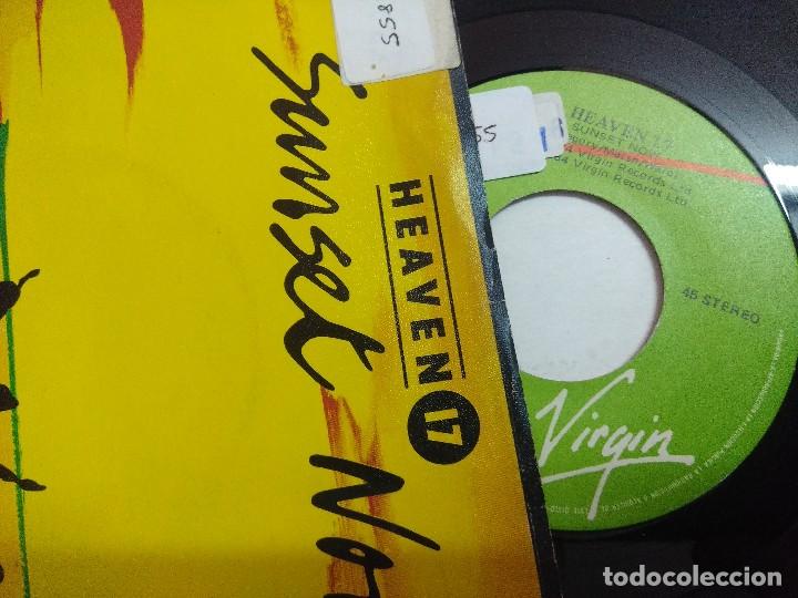 Discos de vinilo: SINGLE/HEAVEN 17/SUNSET NOW. - Foto 2