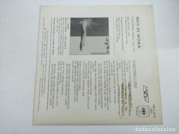 Discos de vinilo: SINGLE/MEN AT WORK/EVERYTING I NEED. - Foto 3