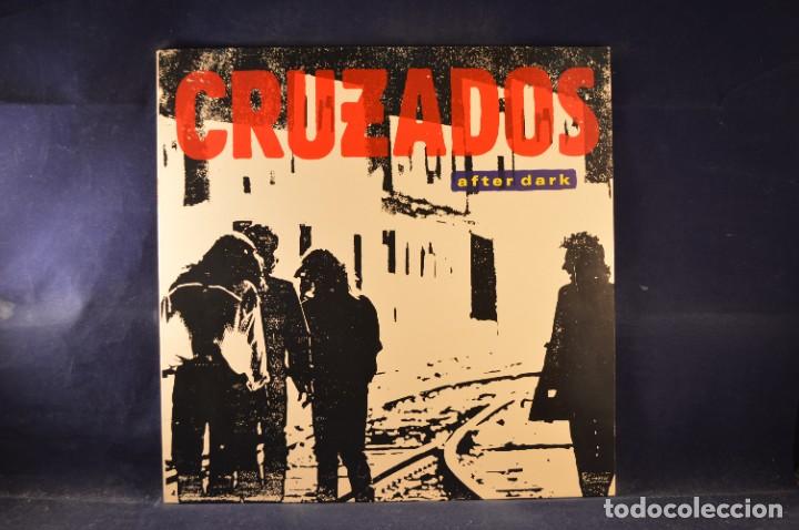 Discos de vinilo: CRUZADOS - AFTER DARK - LP - Foto 1