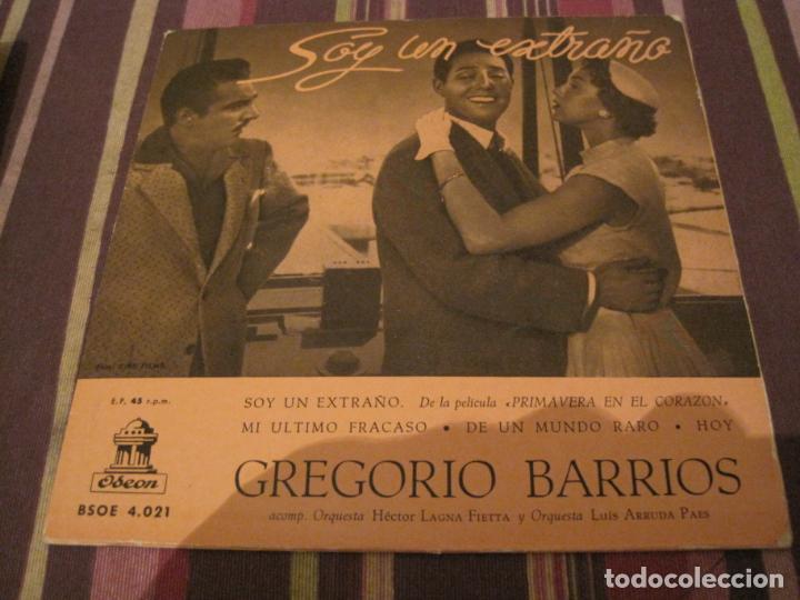 Discos de vinilo: EP GREGORIO BARRIOS SOY UN EXTRA&Ntilde;O ODEON 4021 - Foto 1