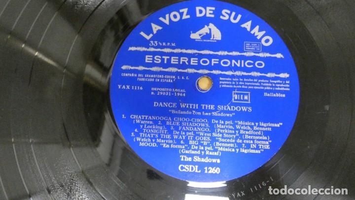 Discos de vinilo: LP DISCO VINILO DANCE WITH THE SHADOWS. - Foto 3