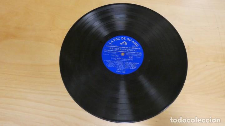 Discos de vinilo: LP DISCO VINILO DANCE WITH THE SHADOWS. - Foto 6