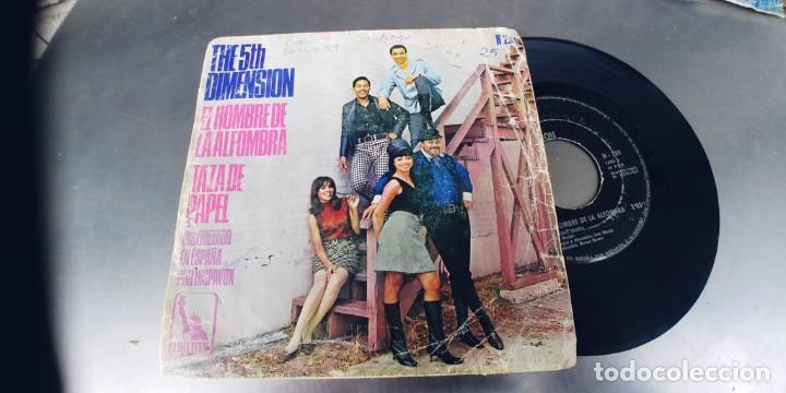 Discos de vinilo: THE 5TH DIMENSION-SINGLE EL HOMBRE DE LA ALFOMBRA - Foto 1