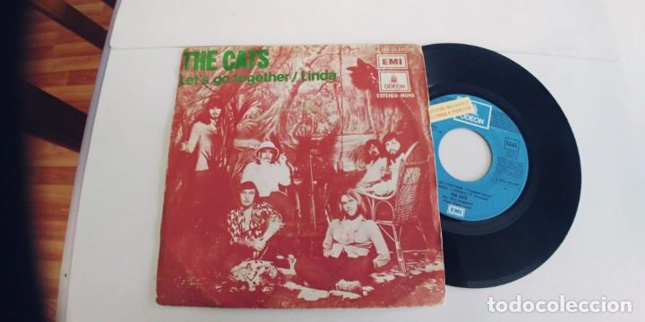 Discos de vinilo: THE CATS-SINGLE LETS GO TOGETHER - Foto 1