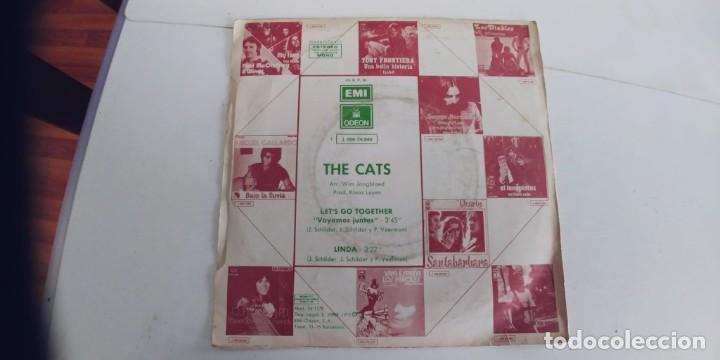 Discos de vinilo: THE CATS-SINGLE LETS GO TOGETHER - Foto 2