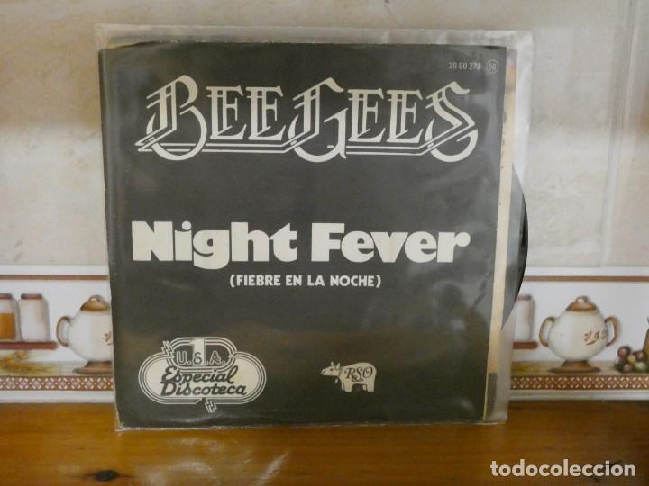 Discos de vinilo: SINGLE ESTADO TOLERABLE BEE GEES NIGHT FEVER - Foto 1