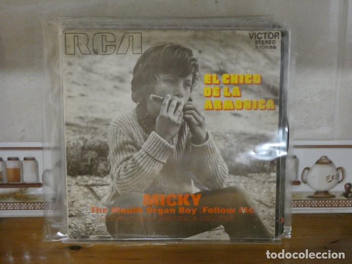 Discos de vinilo: DISCO 7 PULGADAS MICKY EL CHICO DE LA HARMONICA - Foto 1