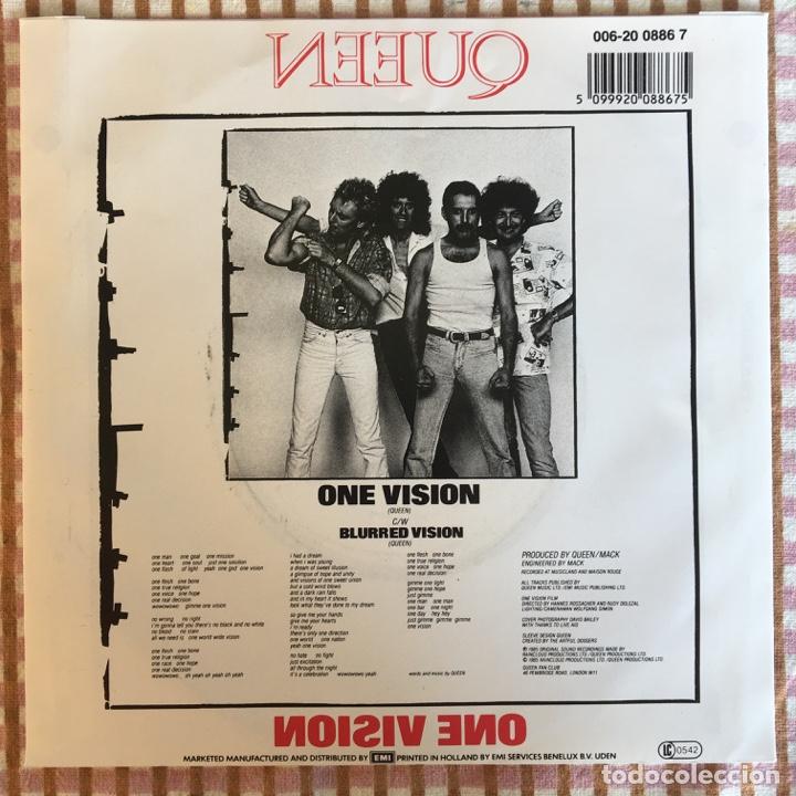 Discos de vinilo: Queen &ndash; One Vision / Blurred Vision HOLANDA 1985 EMI* - Foto 2