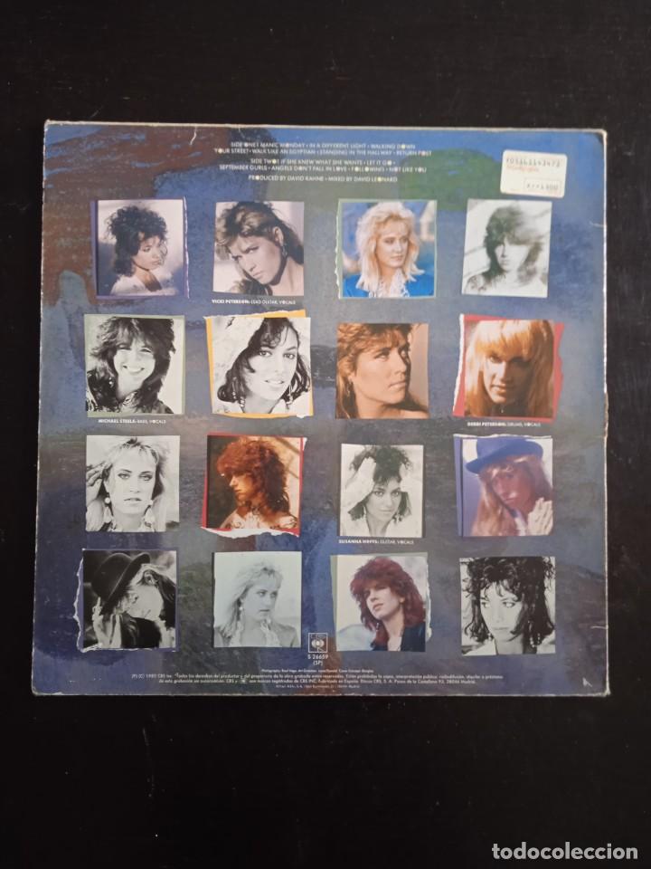 Discos de vinilo: BANGLES DIFFERENT LIGHTH CBS 1985 - Foto 2