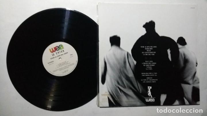 Discos de vinilo: LA UNION VIVIR AL ESTE DEL EDEN LP 1988 - Foto 4