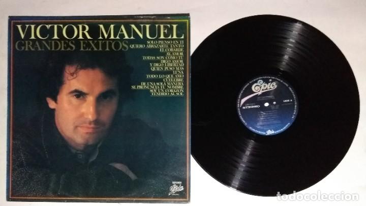 Discos de vinilo: VICTOR MANUEL GRANDES EXITOS LP EPIC 1983 - Foto 1