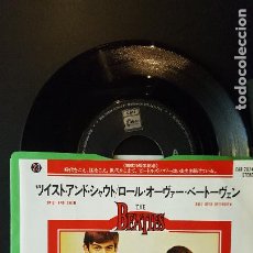 Discos de vinilo: THE BEATLES TWIST AND SHOUT / ROLL OVER BETTHOVEN SINGLE JAPON 1977 PEPETO TOP. Lote 283845103