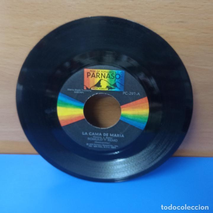 Discos de vinilo: SINGLE DISCO DE VINILO - ROMULO Y REMO - LA CAMA DE MARIA / NO TE MARCHARAS - Foto 1