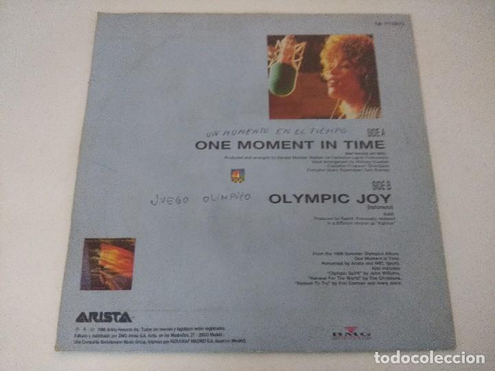 Discos de vinilo: SINGLE/WHITNEY HOUSTON/ONE MOMENT IN TIME. - Foto 3
