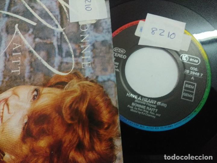 Discos de vinilo: SINGLE/BONNIE RAITT/HAVE HEART. - Foto 2