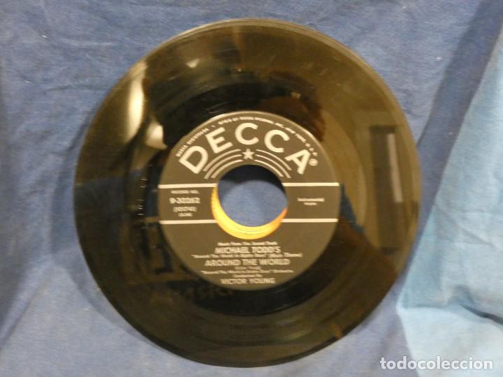 Discos de vinil: BOXX129 SINGLE 7 PULGADAS USA ESTADO DECENTE BSO DE LA PELI DE MICHAEL TODD'S AROUND THE WORLD