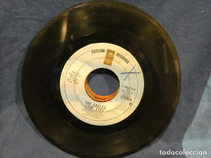 Vinyl records: BOXX129 SINGLE 7 PULGADAS USA ESTADO DECENTE THE EAGLES LYIN' EYES-TOO MANY HANDS