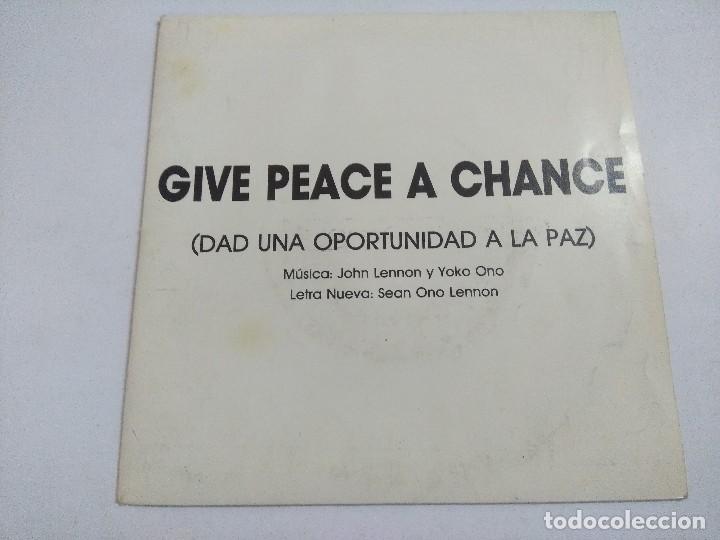 Discos de vinilo: SINGLE/GIVE PEACE A CHANCE/JOHN LENNON-YOKO ONO-SEAN ONO LENNON.
