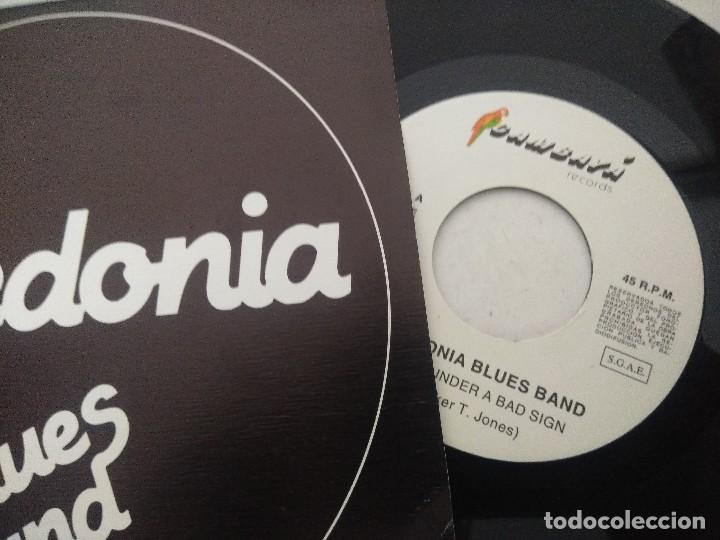 Discos de vinilo: SINGLE/CALEDONIA BLUES BAND/BORN UNDER A BAD SING. - Foto 2