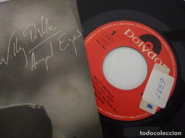 Discos de vinilo: SINGLE/WILLY DEVILLE/ANGELS EYES. - Foto 2