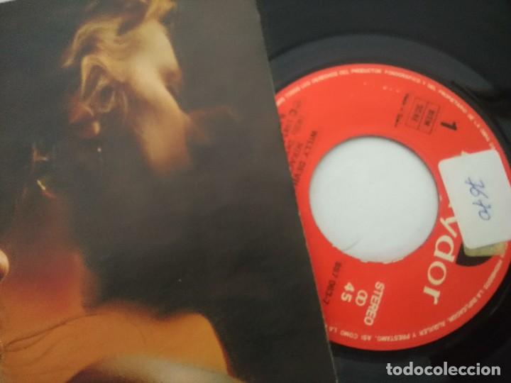 Discos de vinilo: SINGLE/WILLY DEVILLE/MIRACLE. - Foto 2