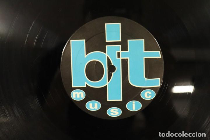 Discos de vinilo: VINILO T-COMISSI - FORZA!! - Foto 4