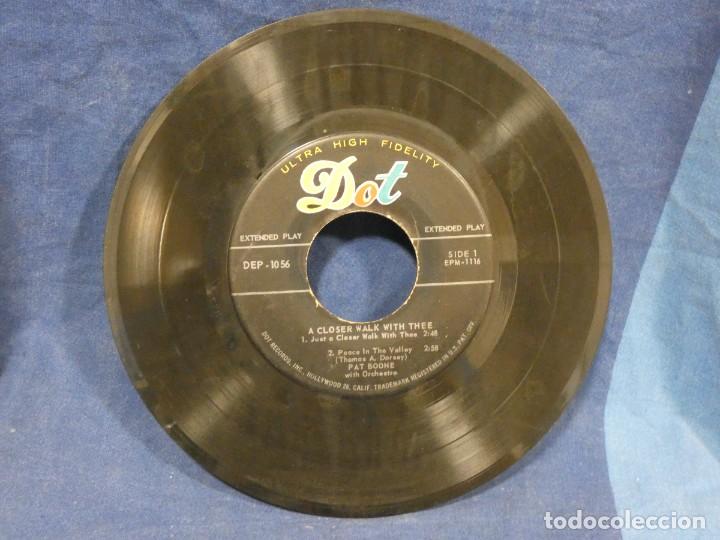 Discos de vinilo: BOXX129 SINGLE 7 PULGADAS USA ESTADO ACEPTABLE PAT BOONE A CLOSER WALK WITH THEE