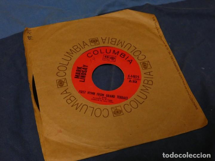Discos de vinilo: BOXX129 SINGLE 7 PULGADAS MARK LINSDAY FIRST HYMN FROM GRAND TERRACE THE OLD MAN AT THE FAIR