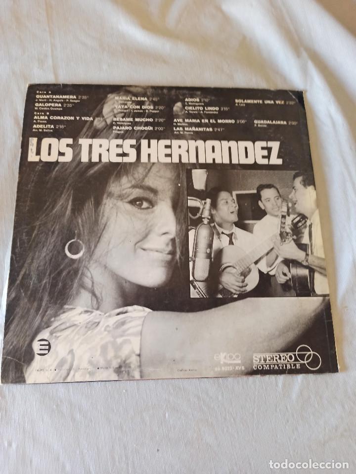 Discos de vinilo: LOS TRES HERNANDEZ / SOLAMENTE UNA VEZ - Foto 2