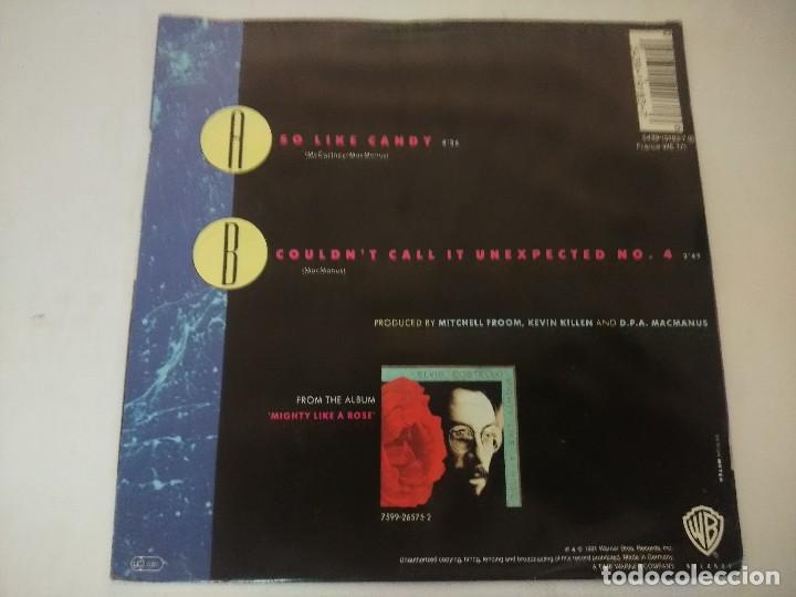Discos de vinilo: SINGLE/ELVIS COSTELLO/SO LIKE CANDY. - Foto 3