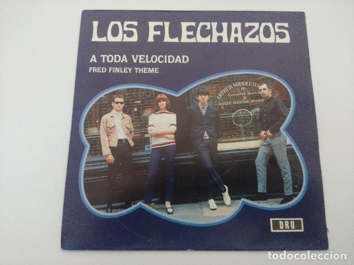 Discos de vinilo: SINGLE/LOS FLECHAZOS/A TODA VELOCIDAD. - Foto 1