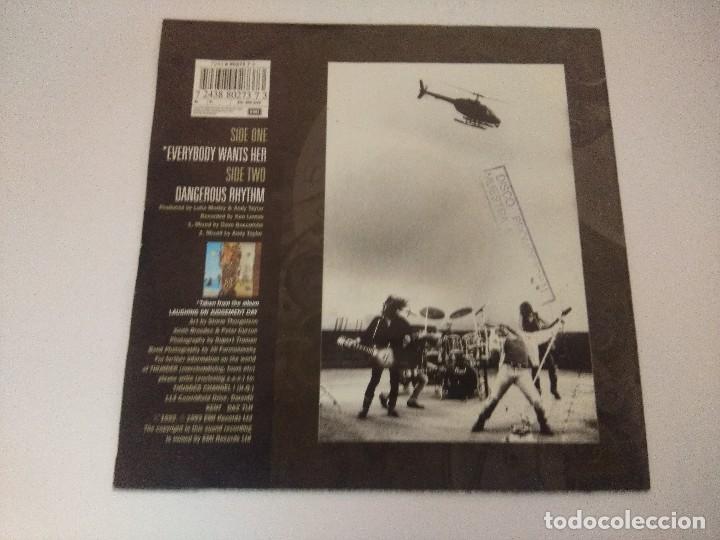 Discos de vinilo: THUNDER/EVERYBODY WANTS HER/SINGLE. - Foto 3