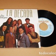 Discos de vinilo: LA DECADA PRODIGIOSA - LAS AMIGAS (LE AMICHI) - PROMO SINGLE - 1993 - NUEVO. Lote 288231748
