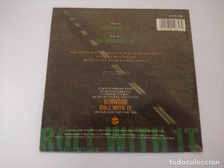 Discos de vinilo: STEVE WINWOOD/ROLL WITH IT/SINGLE. - Foto 3