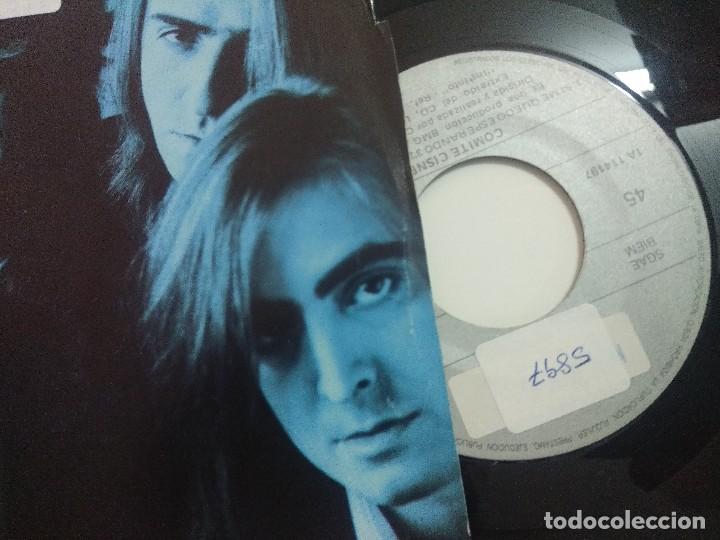 Discos de vinilo: COMITE CISNE/SI ME QUEDO ESPERANDO/SINGLE. - Foto 2