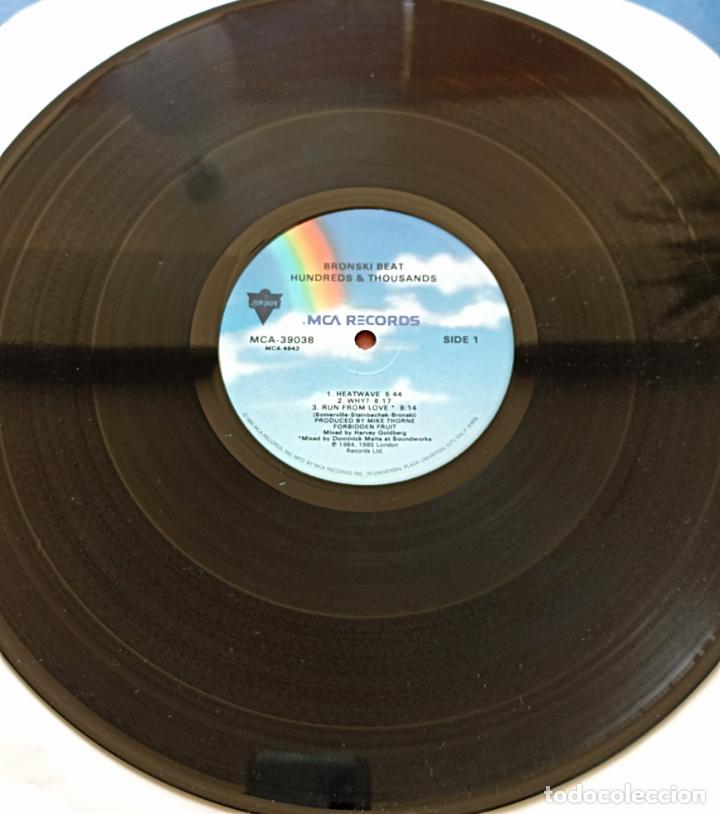 Discos de vinilo: BRONSKI BEAT - HUNDREDS & THOUSANDS - THE REMIX PLUS - Foto 4