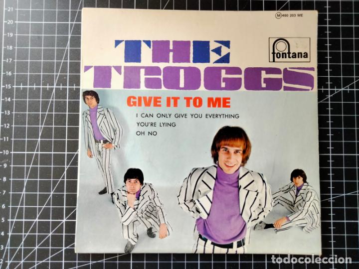 Discos de vinilo: The Troggs. Give It To Me. - Foto 1 - 290759413