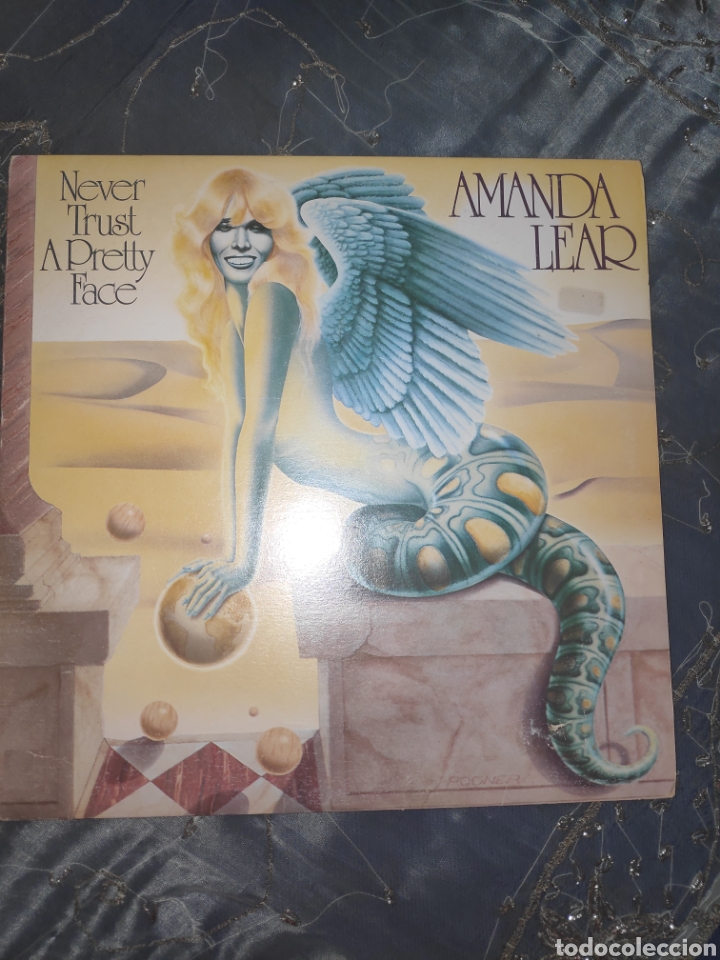 Discos de vinilo: Vinilo album Canad&aacute; - Amanda Lear - Never trust a pretty face - Foto 3