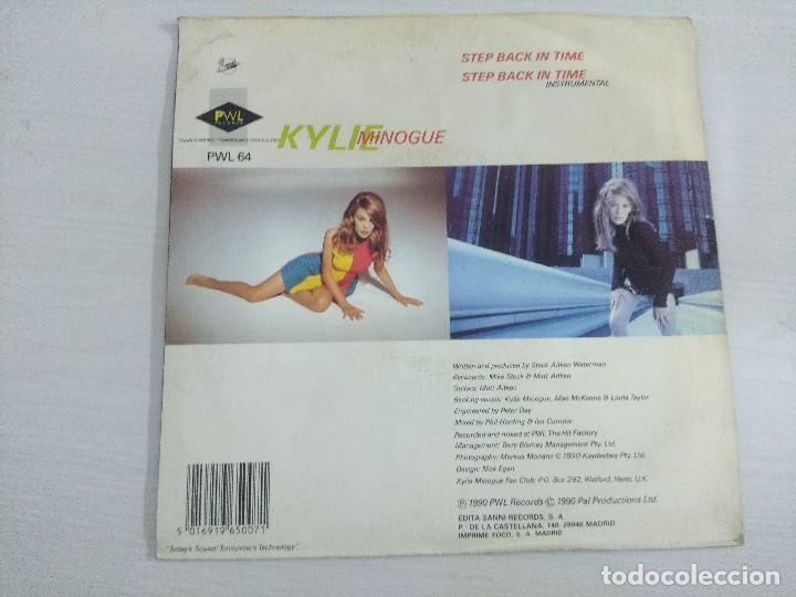 Discos de vinilo: KYLIE MINOGUE/STEP BACK IN TIME/SINGLE. - Foto 2