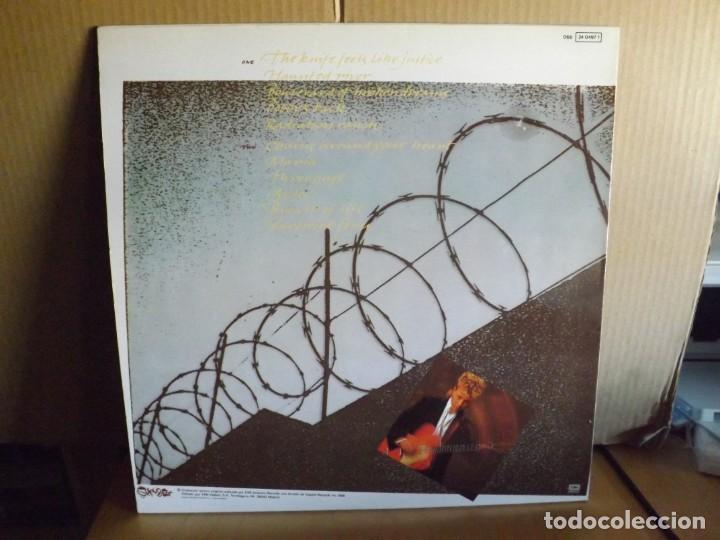 Discos de vinilo: BRIAN SETZER ----- THE KNIFE FEELS LIKE JUSTICE - Foto 2