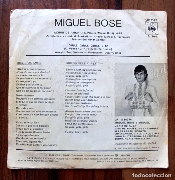 Discos de vinilo: SINGLE MIGUEL BOS&Eacute; - MORIR DE AMOR - CBS 1980 - Foto 2