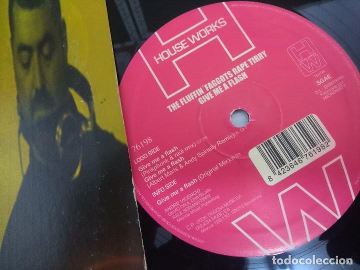 Discos de vinilo: THE FLUFFIN FAGGOTS RAPE TIRRY/GIVE ME A FLASH. - Foto 2